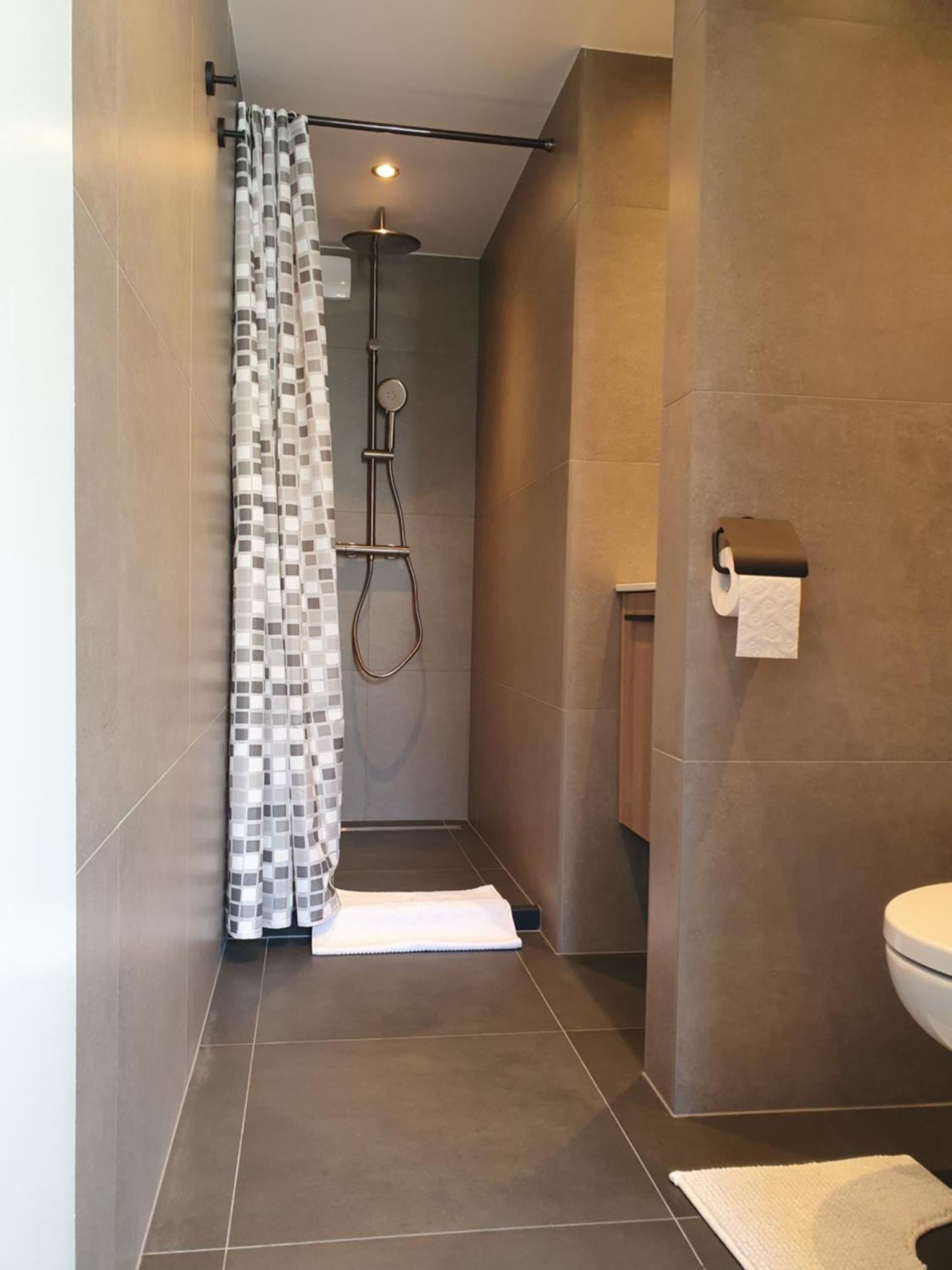 Studio Watertoren Met Tuin En Gratis Parkeren グス エクステリア 写真